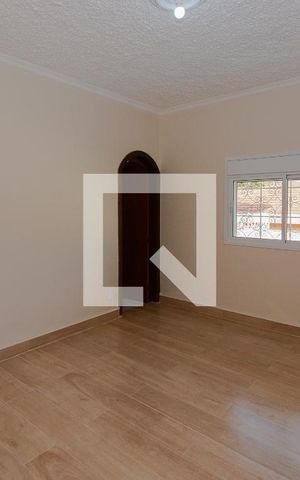 Casa para alugar com 635m², 4 quartos e 4 vagas Casa para alugar com 635m², 4 quartos e 4 vagasSuite 2