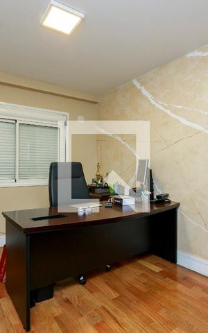 Apartamento para alugar com 317m², 4 quartos e 4 vagas Apartamento para alugar com 317m², 4 quartos e 4 vagasSuíte 2