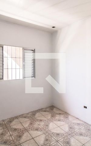 Casa à venda com 250m², 3 quartos e 5 vagas Casa à venda com 250m², 3 quartos e 5 vagasQuarto