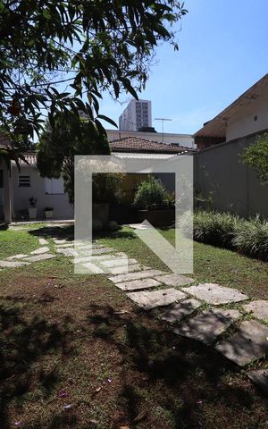 Casa à venda com 539m², 4 quartos e 4 vagasQuintal