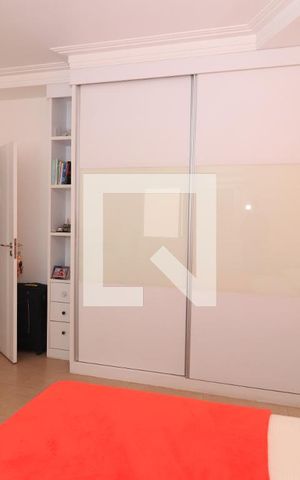 Casa à venda com 539m², 4 quartos e 4 vagasQuarto Suíte