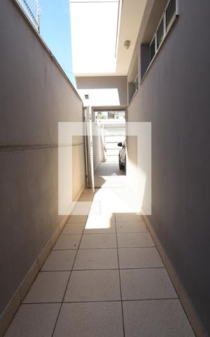 Casa à venda com 539m², 4 quartos e 4 vagasCorredor