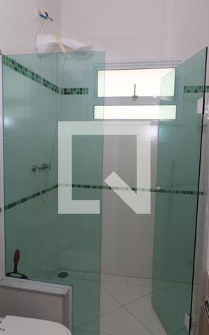 Casa à venda com 539m², 4 quartos e 4 vagasBanheiro da Suíte 2