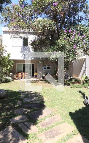Casa à venda com 539m², 4 quartos e 4 vagasQuintal