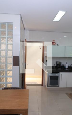 Casa à venda com 539m², 4 quartos e 4 vagasCozinha