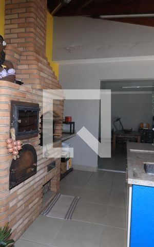 Casa à venda com 539m², 4 quartos e 4 vagasChurrasqueira