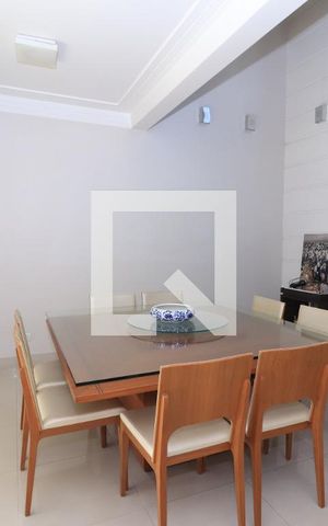 Casa à venda com 539m², 4 quartos e 4 vagasSala de Jantar