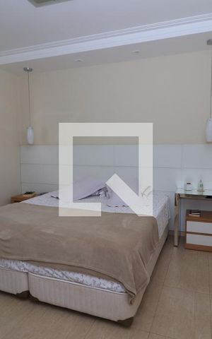 Casa à venda com 539m², 4 quartos e 4 vagasQuarto 2 - Suíte