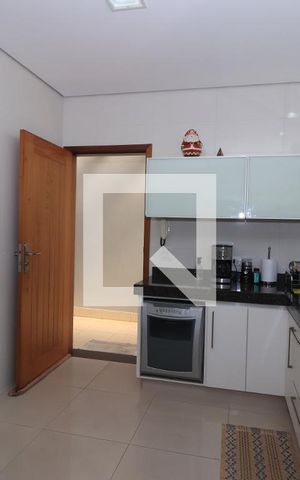 Casa à venda com 539m², 4 quartos e 4 vagasCozinha