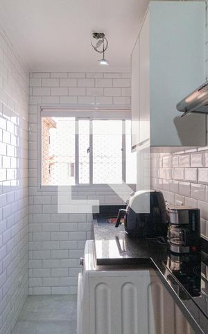 Apartamento à venda com 57m², 2 quartos e 1 vagaCozinha e área de serviço