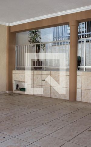 Casa à venda com 272m², 4 quartos e 2 vagasGaragem