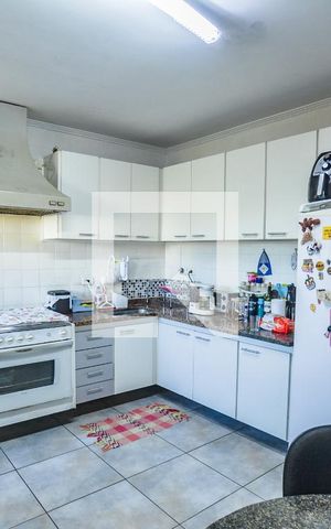 Casa à venda com 308m², 3 quartos e 6 vagasCozinha