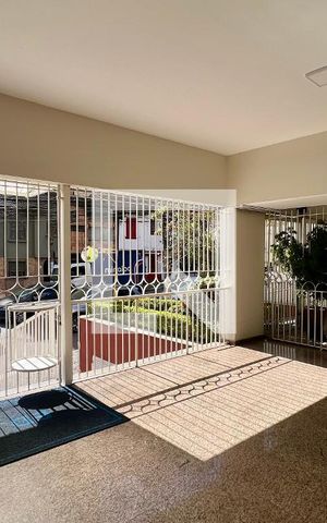 Apartamento à venda com 76m², 2 quartos e 1 vaga Apartamento à venda com 76m², 2 quartos e 1 vagaHall de entrada