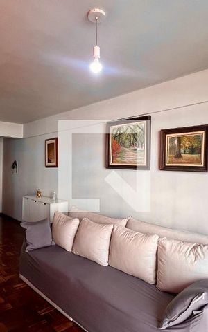 Apartamento à venda com 76m², 2 quartos e 1 vaga Apartamento à venda com 76m², 2 quartos e 1 vagaSala de TV