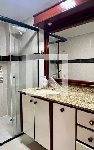 Apartamento à venda com 76m², 2 quartos e 1 vaga Apartamento à venda com 76m², 2 quartos e 1 vagaBanheiro