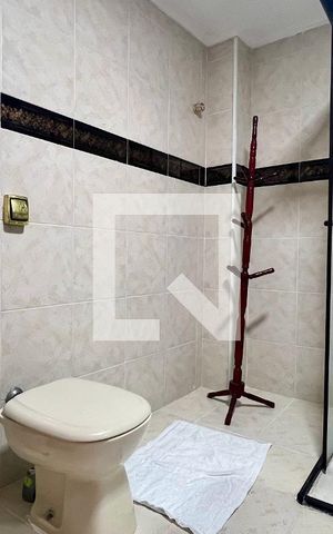 Apartamento à venda com 76m², 2 quartos e 1 vaga Apartamento à venda com 76m², 2 quartos e 1 vagaBanheiro