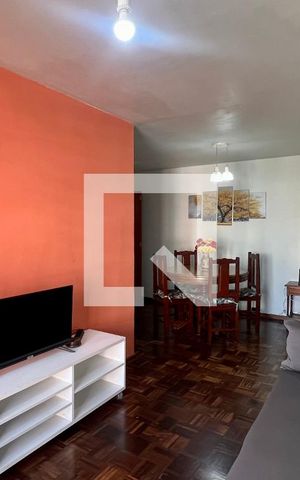Apartamento à venda com 76m², 2 quartos e 1 vaga Apartamento à venda com 76m², 2 quartos e 1 vagaSala de TV
