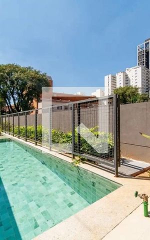 Apartamento à venda com 26m², 1 quarto e sem vaga Apartamento à venda com 26m², 1 quarto e sem vagaÁrea comum - Piscina