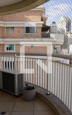 Apartamento para alugar com 184m², 2 quartos e 3 vagasVaranda