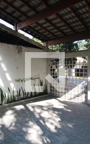 Casa à venda com 185m², 3 quartos e 2 vagasGaragem