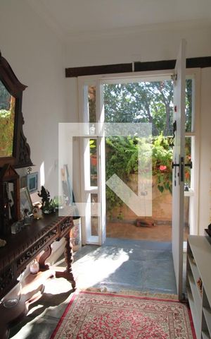 Casa à venda com 185m², 3 quartos e 2 vagasHall de entrada