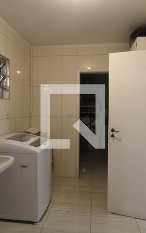 Casa à venda com 185m², 3 quartos e 2 vagasLavanderia