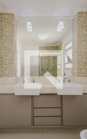 Apartamento à venda com 120m², 2 quartos e 2 vagasBanheiro da Suíte