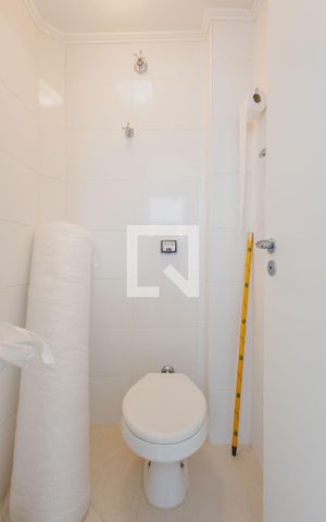 Apartamento à venda com 120m², 2 quartos e 2 vagasÁrea de Serviço - Banheiro