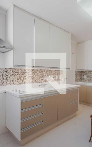 Apartamento à venda com 120m², 2 quartos e 2 vagasCozinha