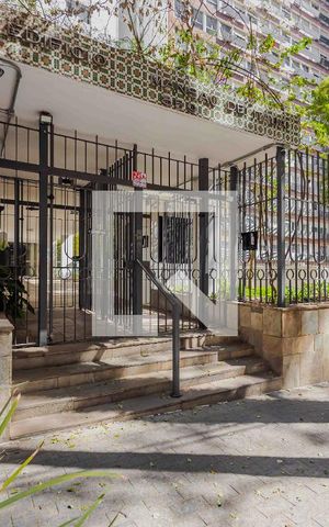 Apartamento à venda com 120m², 2 quartos e 2 vagasFachada