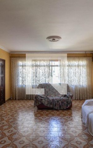 Casa à venda com 300m², 4 quartos e 10 vagasSala 