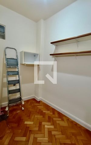 Apartamento à venda com 150m², 4 quartos e 1 vaga Apartamento à venda com 150m², 4 quartos e 1 vagaQuarto serviço