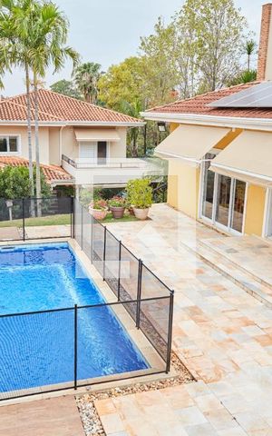 Casa de condomínio para alugar com 550m², 4 quartos e 3 vagas Casa de condomínio para alugar com 550m², 4 quartos e 3 vagasPiscina