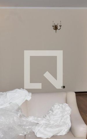 Casa à venda com 500m², 5 quartos e 5 vagas Casa à venda com 500m², 5 quartos e 5 vagasSala