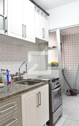 Apartamento para alugar com 78m², 2 quartos e 2 vagasCozinha
