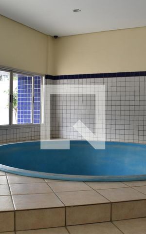 Apartamento para alugar com 78m², 2 quartos e 2 vagasÁrea comum - Piscina