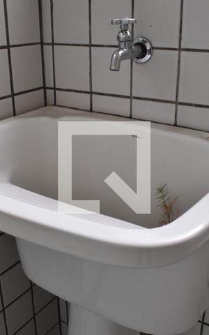 Apartamento para alugar com 78m², 2 quartos e 2 vagasÁrea de serviço