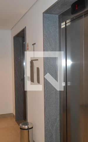 Studio à venda com 19m², 1 quarto e sem vagaElevadores