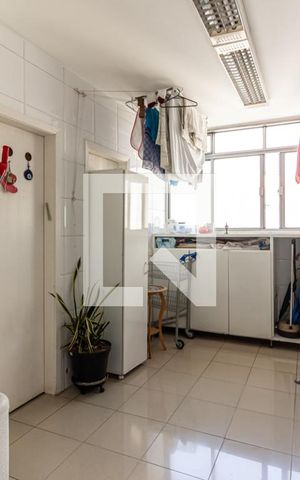 Apartamento à venda com 234m², 3 quartos e 2 vagas Apartamento à venda com 234m², 3 quartos e 2 vagasÁrea de Serviço