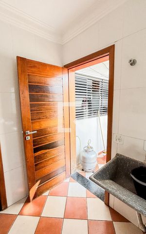 Casa à venda com 279m², 3 quartos e 4 vagas Casa à venda com 279m², 3 quartos e 4 vagasÁrea de Serviço