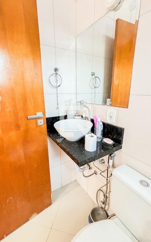 Casa à venda com 279m², 3 quartos e 4 vagas Casa à venda com 279m², 3 quartos e 4 vagasBanheiro da Suíte 1