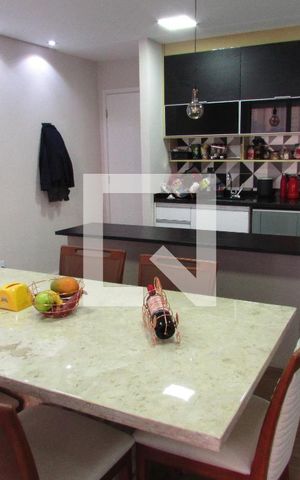 Apartamento à venda com 75m², 2 quartos e 2 vagasCozinha