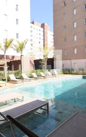 Apartamento à venda com 37m², 2 quartos e sem vagaÁrea comum - Piscina