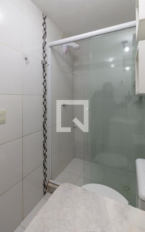 Apartamento à venda com 69m², 2 quartos e 1 vaga Apartamento à venda com 69m², 2 quartos e 1 vagaBanheiro da Suíte