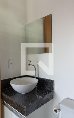 Apartamento para alugar com 52m², 1 quarto e sem vagaBanheiro