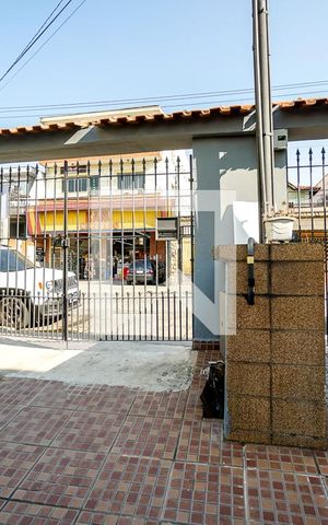 Casa de condomínio para alugar com 130m², 2 quartos e sem vaga Casa de condomínio para alugar com 130m², 2 quartos e sem vagaEntrada