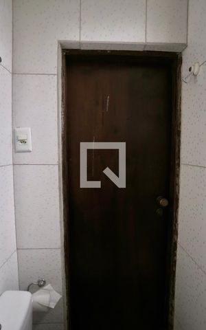 Casa à venda com 120m², 6 quartos e 1 vaga Casa à venda com 120m², 6 quartos e 1 vagaBanheiro do Quarto 1