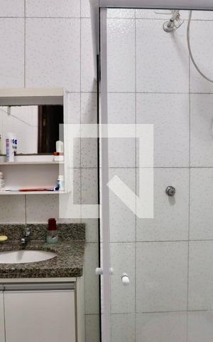 Casa à venda com 120m², 6 quartos e 1 vaga Casa à venda com 120m², 6 quartos e 1 vagaBanheiro 1