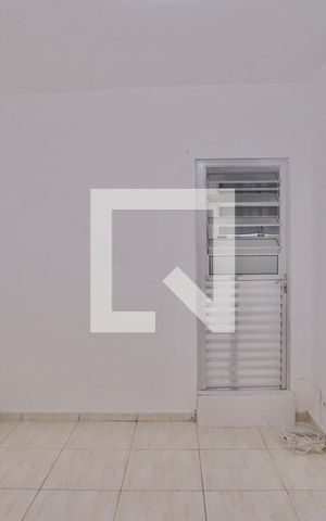 Casa à venda com 120m², 6 quartos e 1 vaga Casa à venda com 120m², 6 quartos e 1 vagaQuarto 6