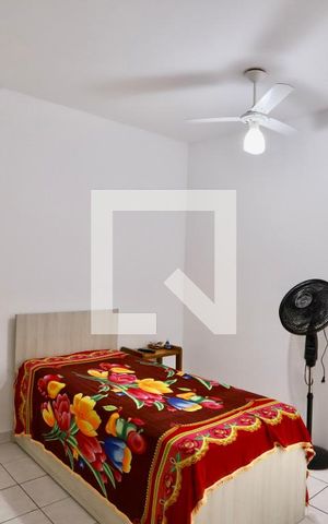 Casa à venda com 120m², 6 quartos e 1 vaga Casa à venda com 120m², 6 quartos e 1 vagaQuarto 4